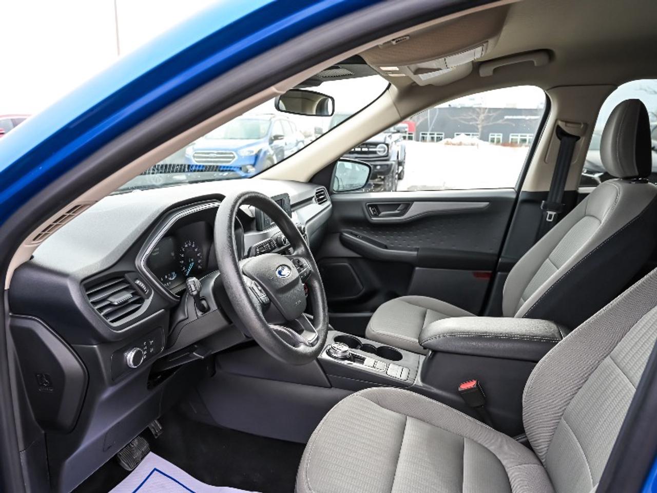 2020 Ford Escape S Photo