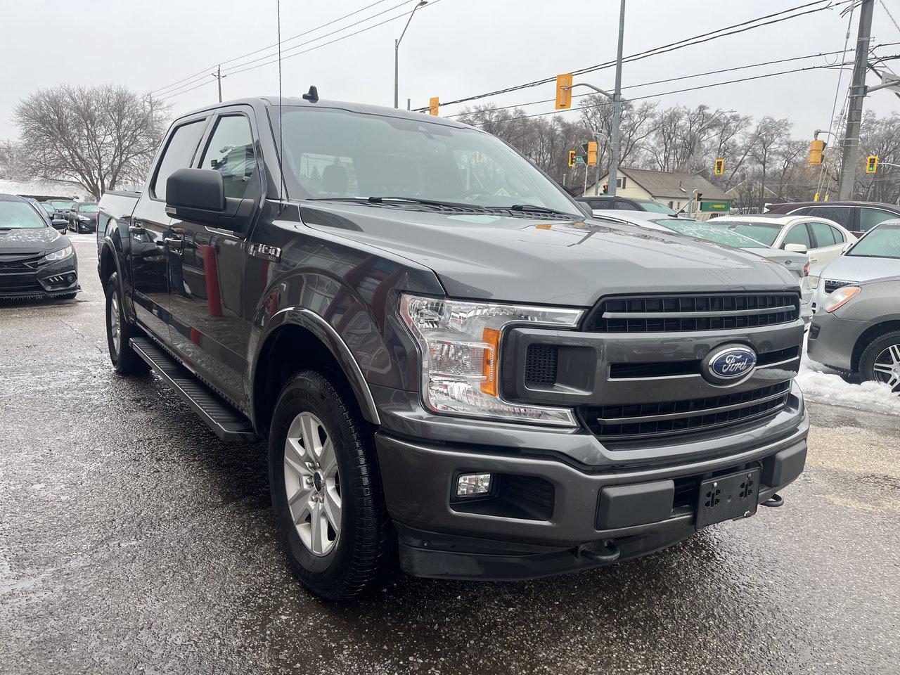 2019 Ford F-150 SPORT Photo2