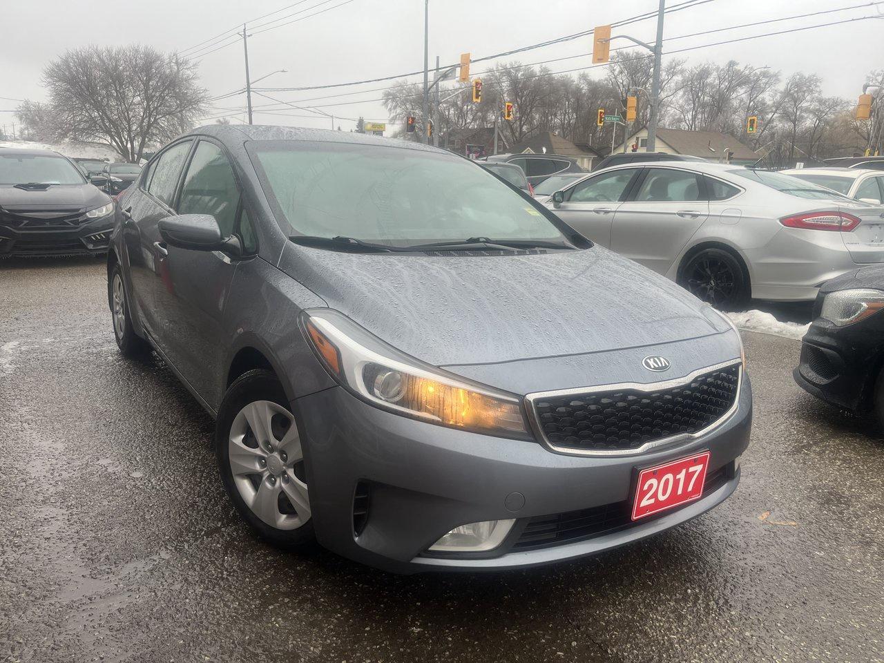 2017 Kia Forte LX Photo2