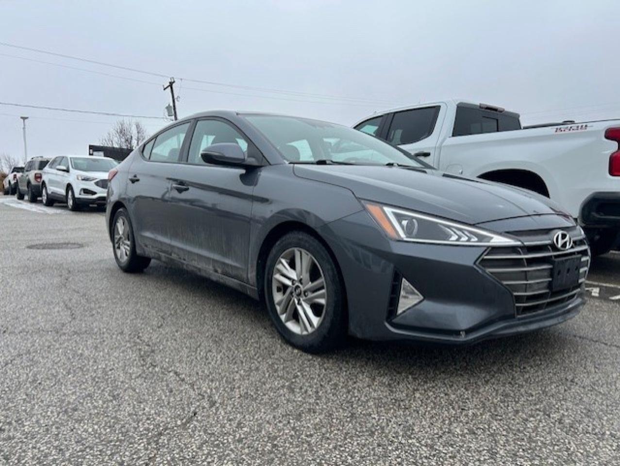 2020 Hyundai Elantra Preferred w/Sun &amp; Safety Package IVT Photo0