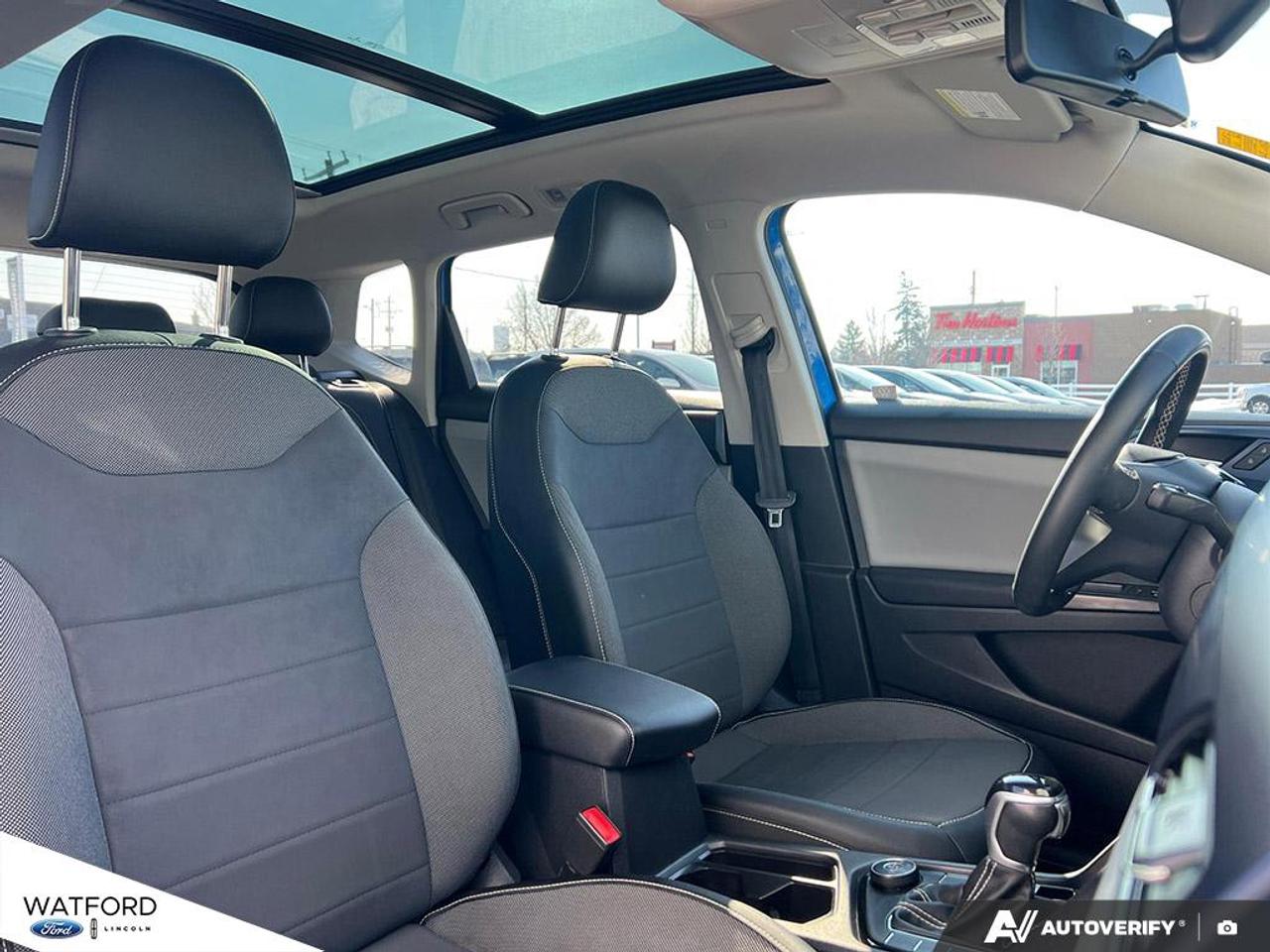 2022 Volkswagen Taos Comfortline 4Motion Photo