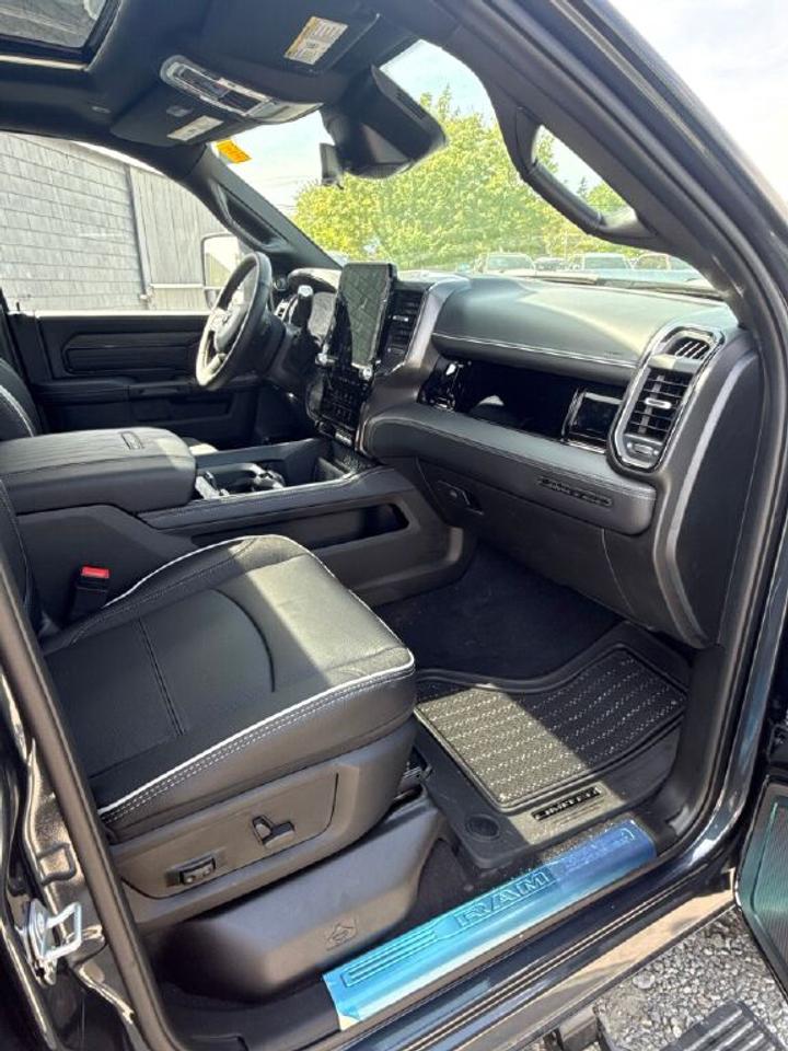 2026 RAM 3500 Limited Photo