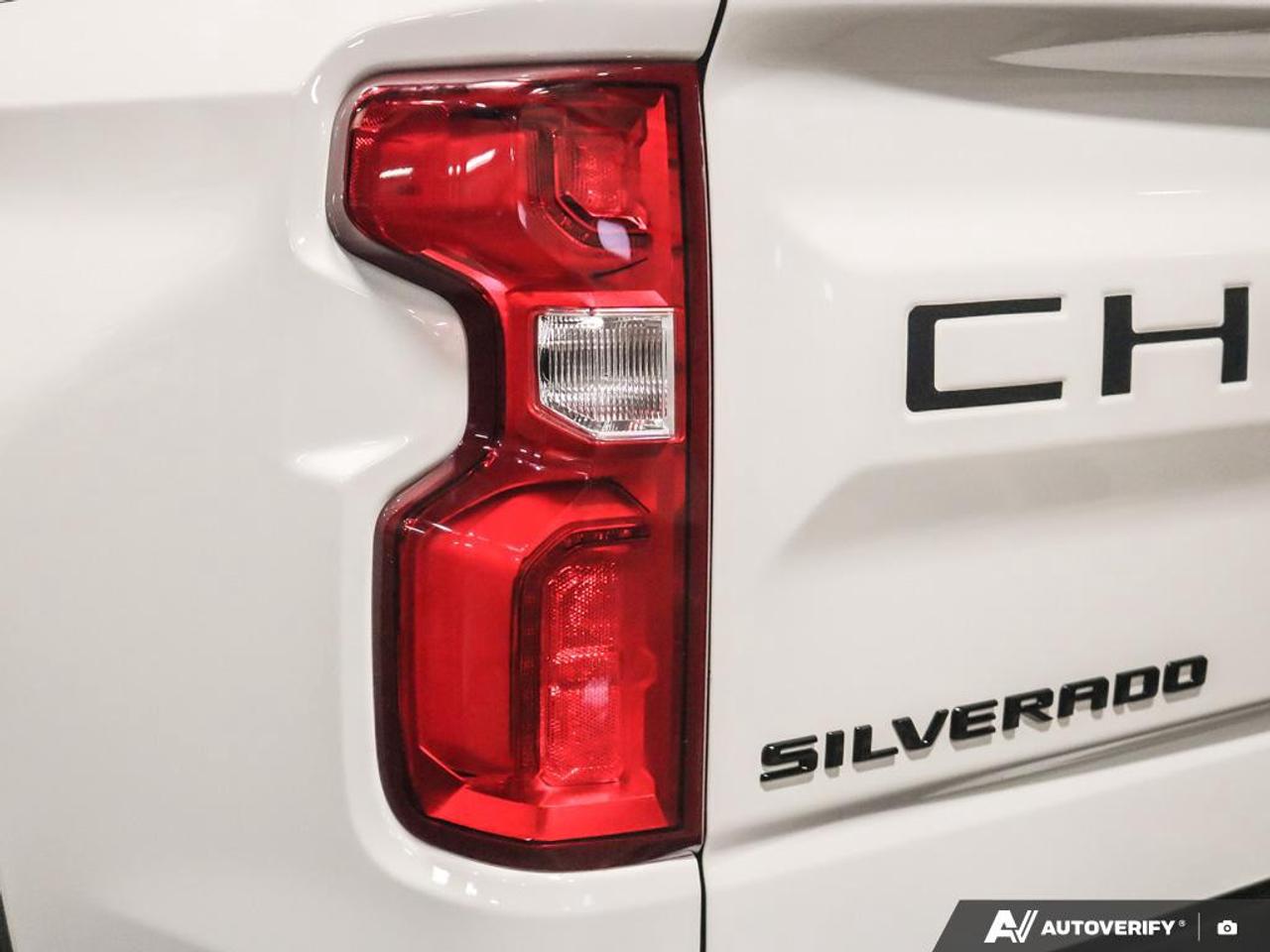 2024 Chevrolet Silverado 1500 ZR2 Photo