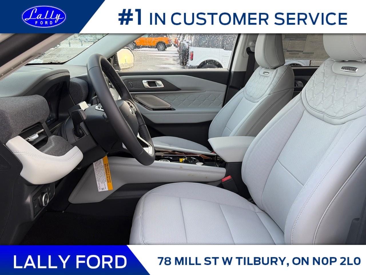 2026 Ford Explorer Platinum 4WD Photo