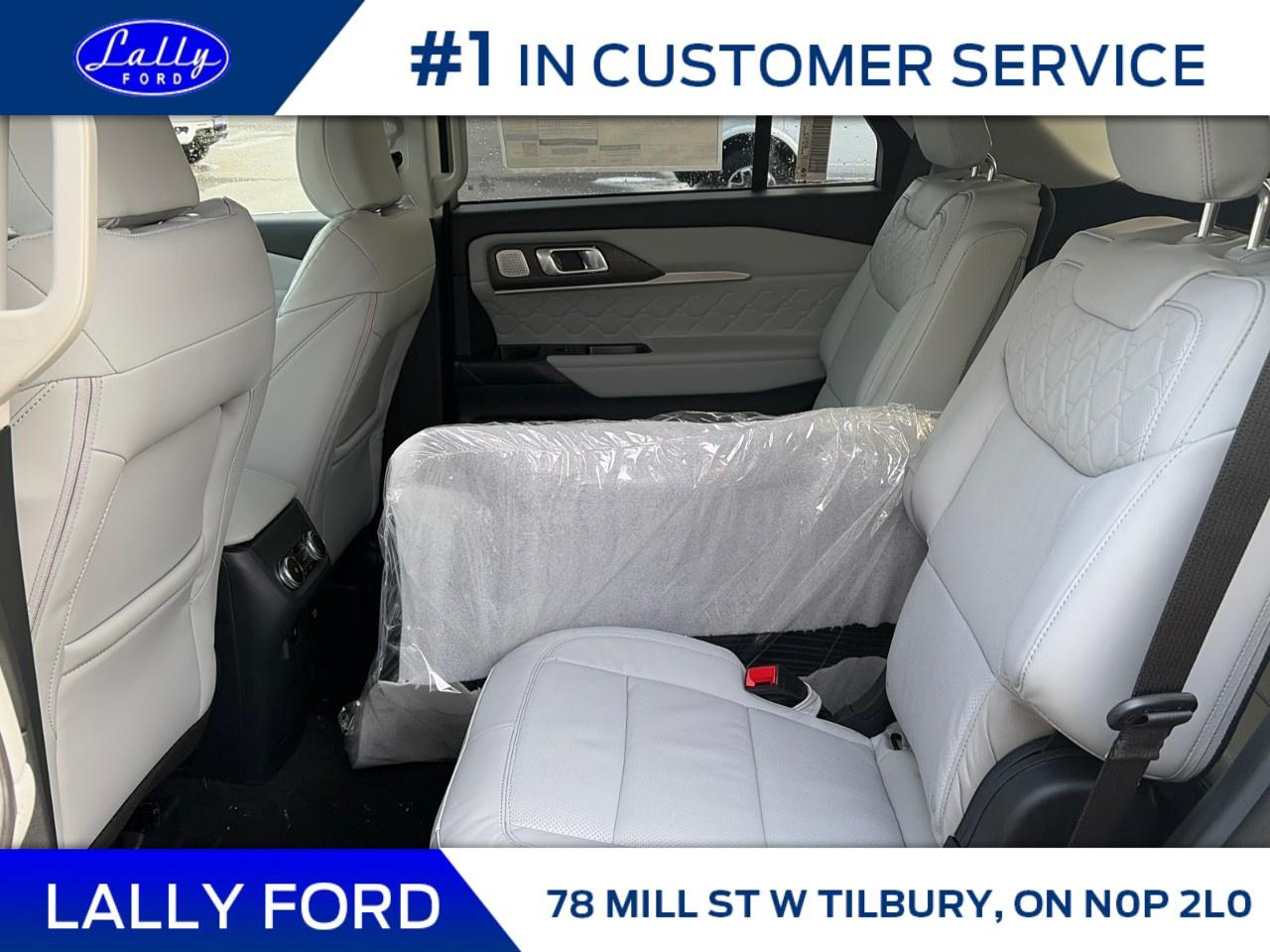 2026 Ford Explorer Platinum 4WD Photo