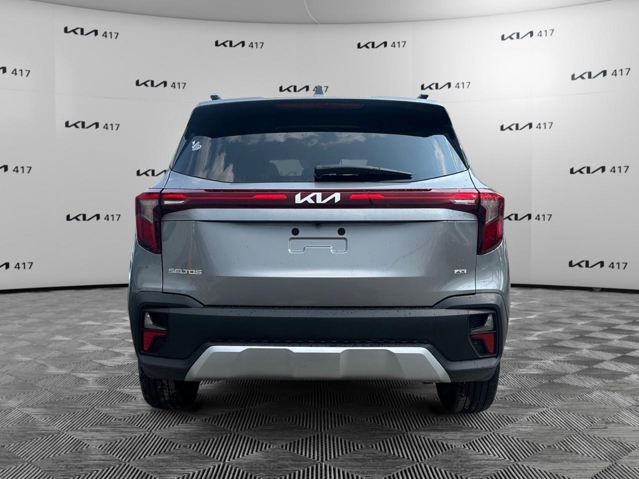 2026 Kia Seltos LX AWD Photo3