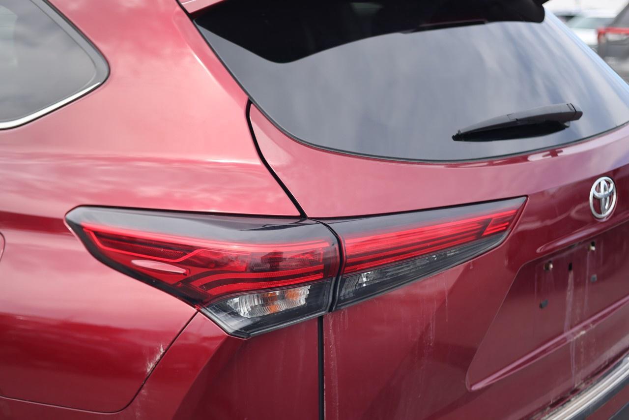 2020 Toyota Highlander XLE AWD Photo