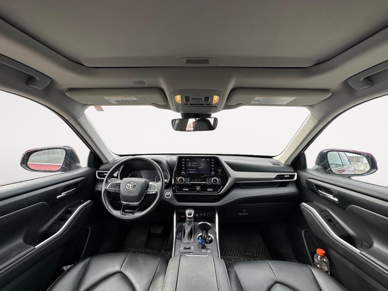 2020 Toyota Highlander XLE AWD Photo
