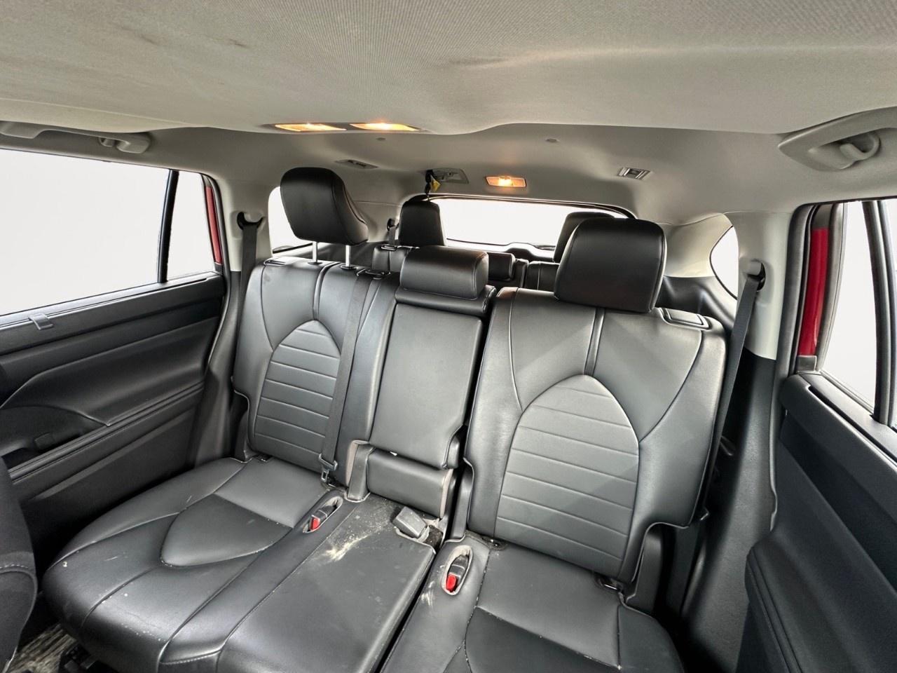 2020 Toyota Highlander XLE AWD Photo
