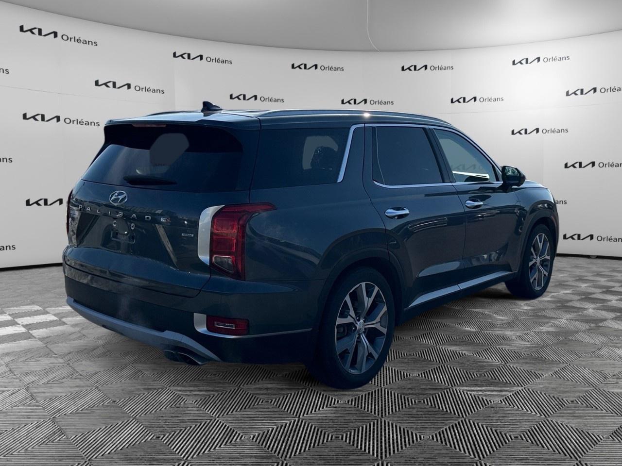 2021 Hyundai PALISADE Luxury 7-Passenger AWD Photo