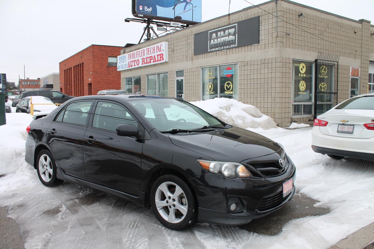 2012 Toyota Corolla S Photo0