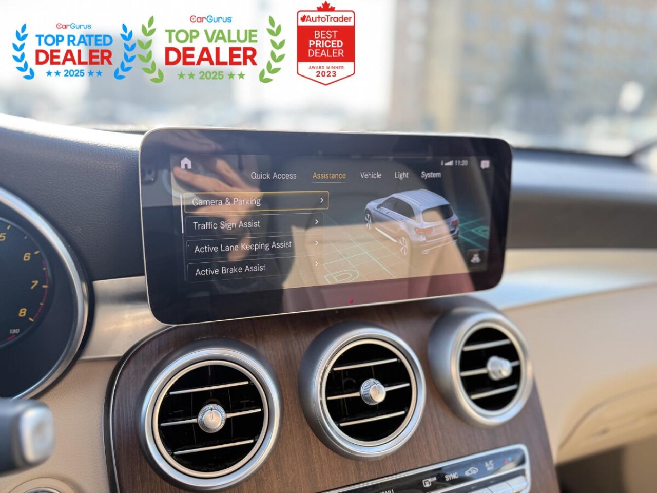 2020 Mercedes-Benz GLC-Class 300 | PREMIUM | PANO | 360 CAMERA | LOADED Photo