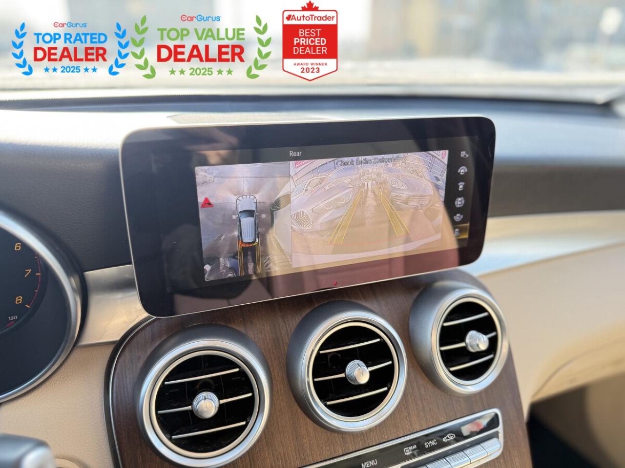 2020 Mercedes-Benz GLC-Class 300 | PREMIUM | PANO | 360 CAMERA | LOADED Photo