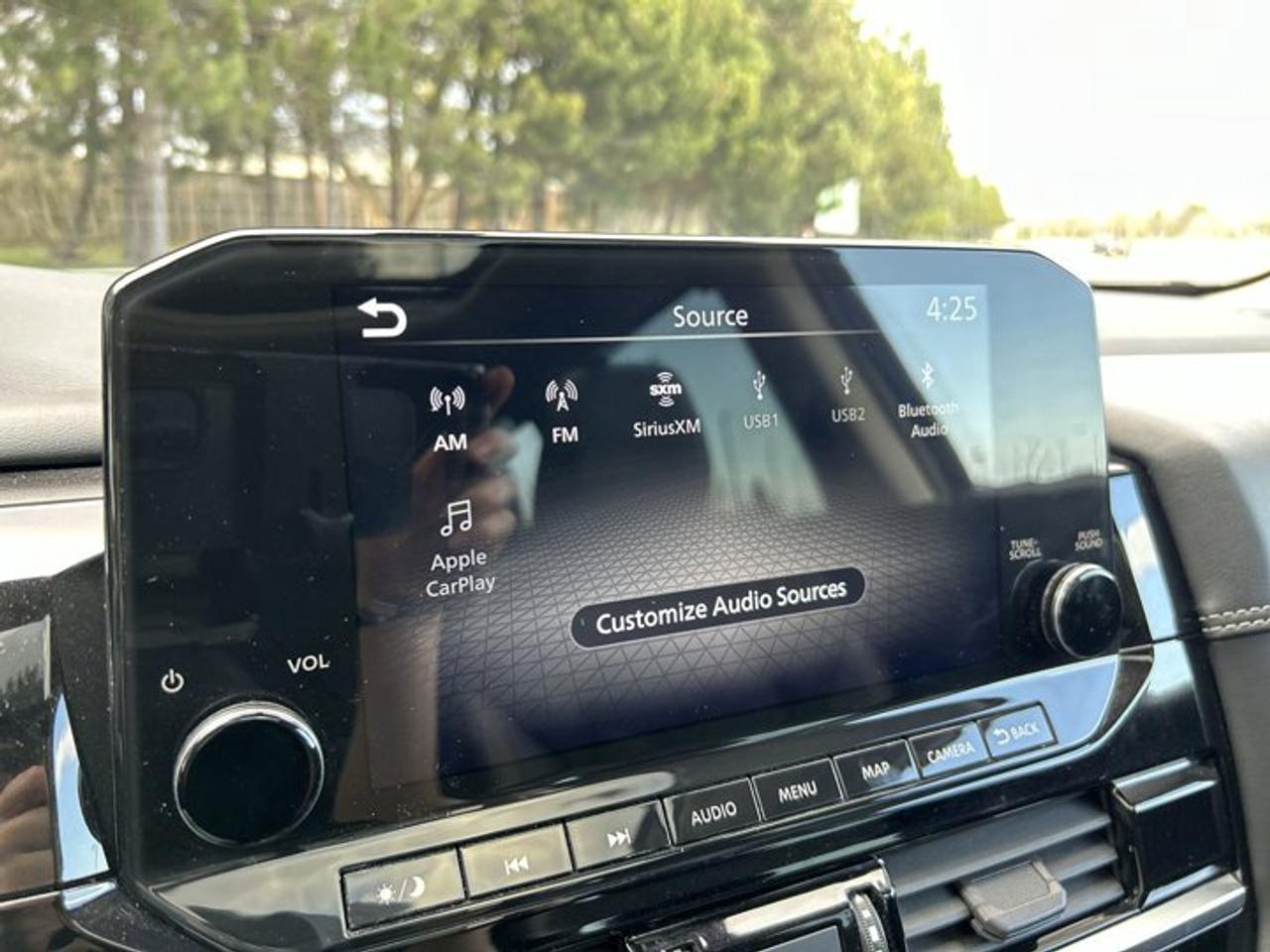 2022 Nissan Pathfinder Platinum 4WD | No accidents | One owner Photo