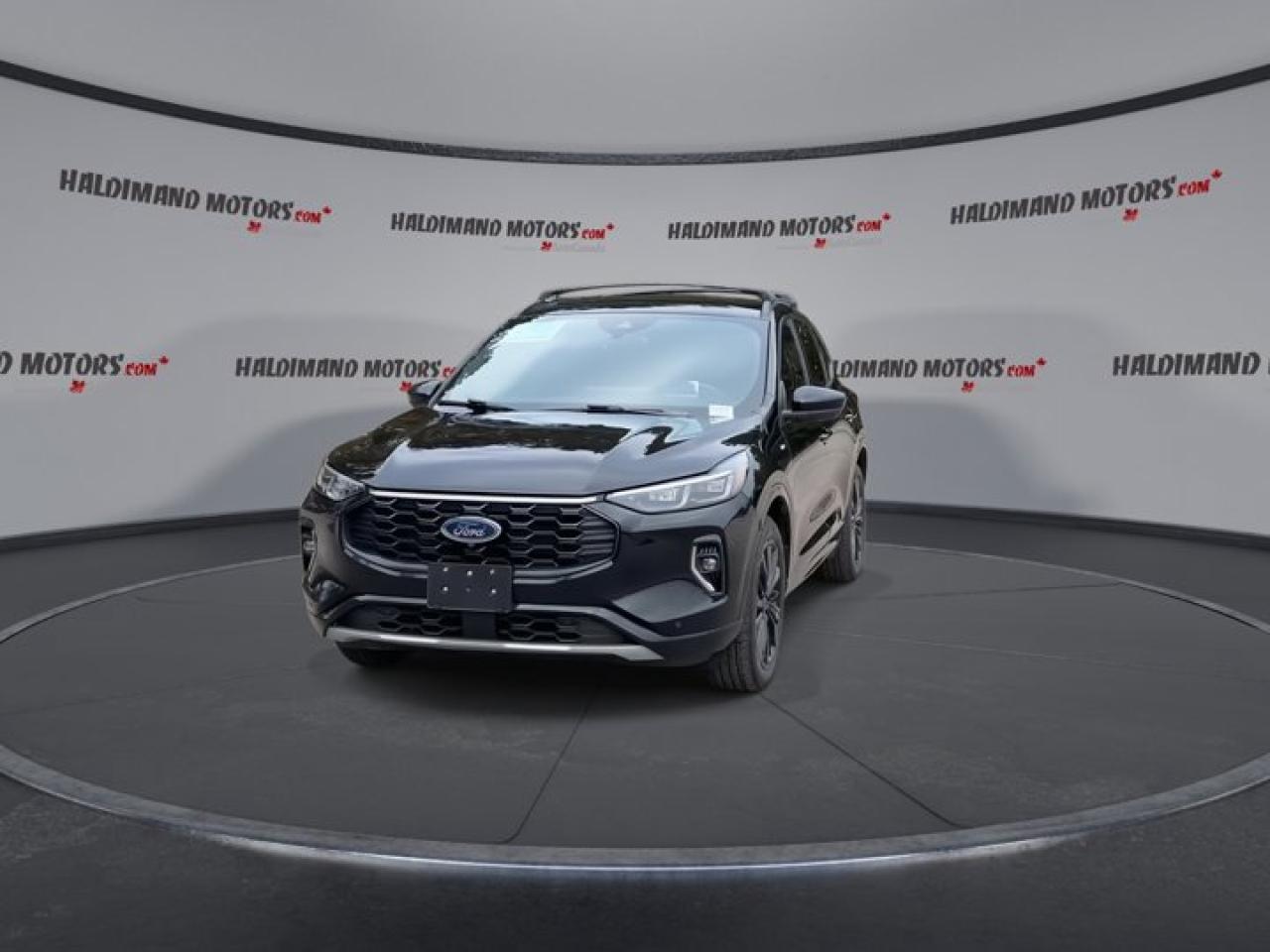 2023 Ford Escape ST-Line Elite AWD | 360 Camera | Remote Start | Heated Steering Wheel | No accidents Photo2