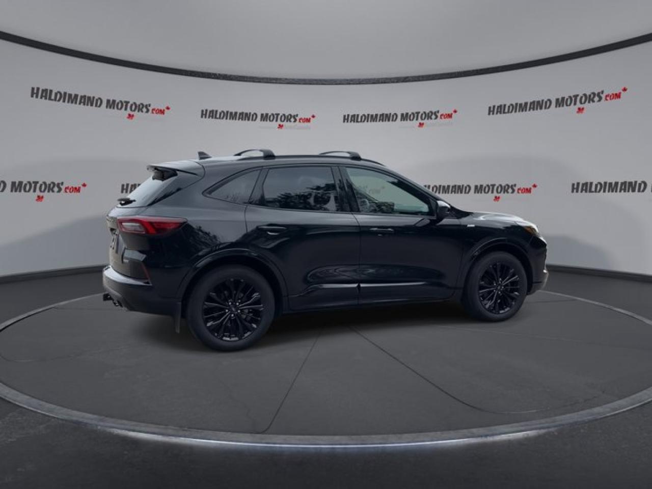 2023 Ford Escape ST-Line Elite AWD | 360 Camera | Remote Start | Heated Steering Wheel | No accidents Photo