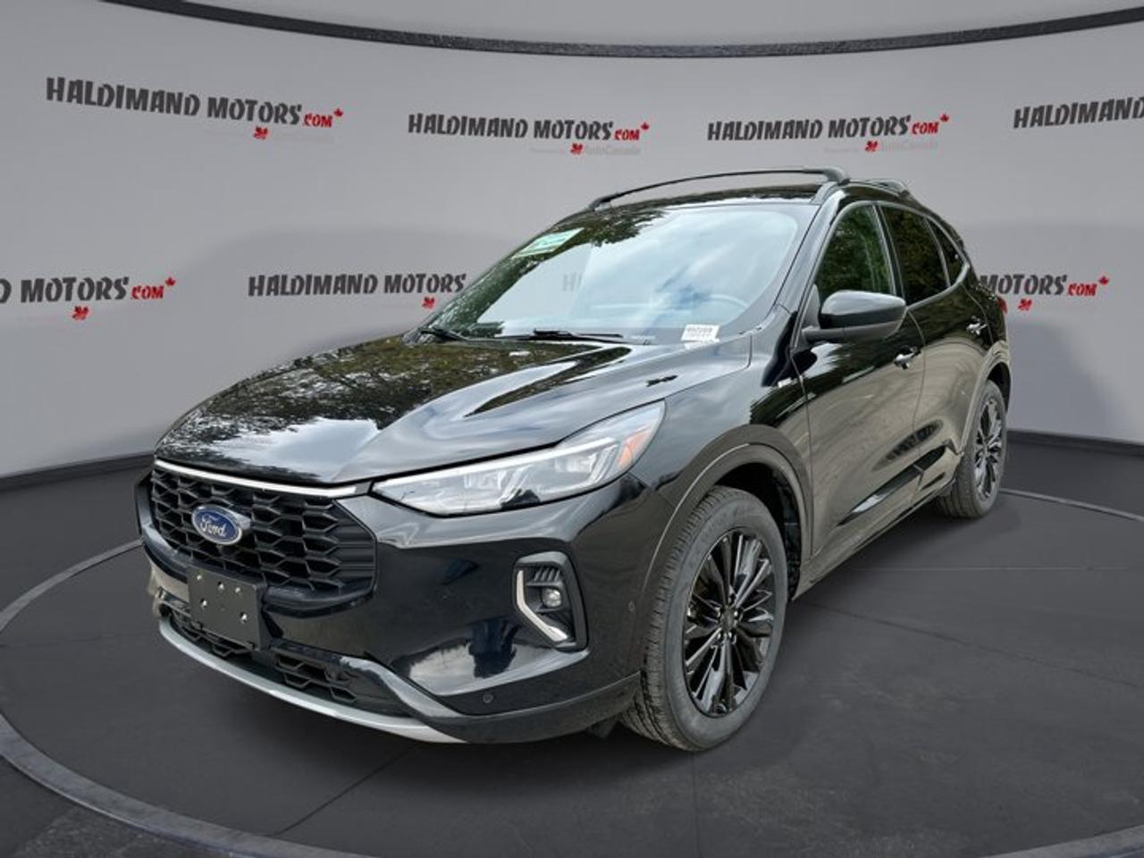 2023 Ford Escape ST-Line Elite AWD | 360 Camera | Remote Start | Heated Steering Wheel | No accidents Photo