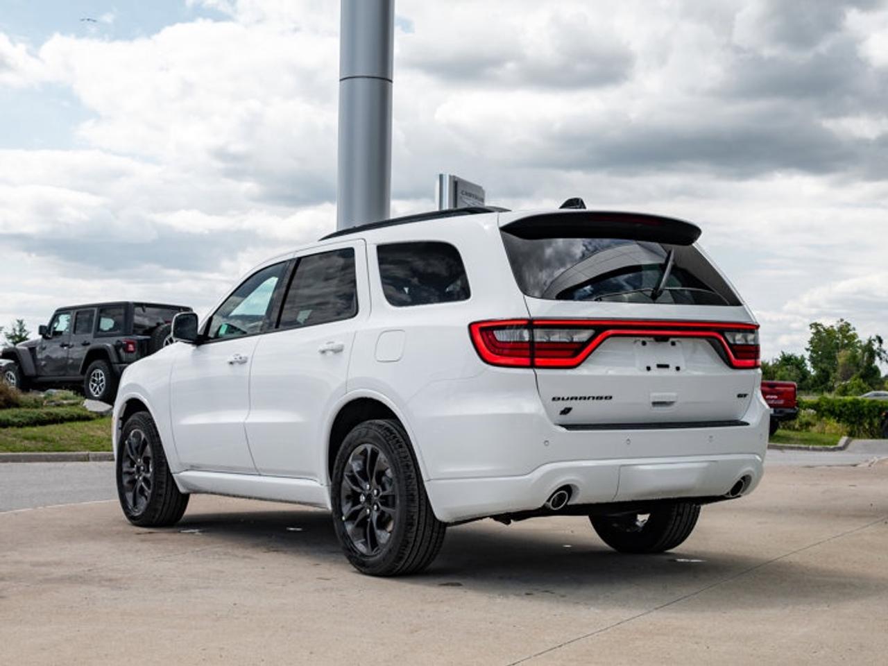 2026 Dodge Durango GT Plus Photo4