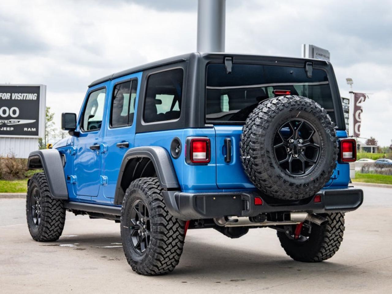 2025 Jeep Wrangler Willys Photo