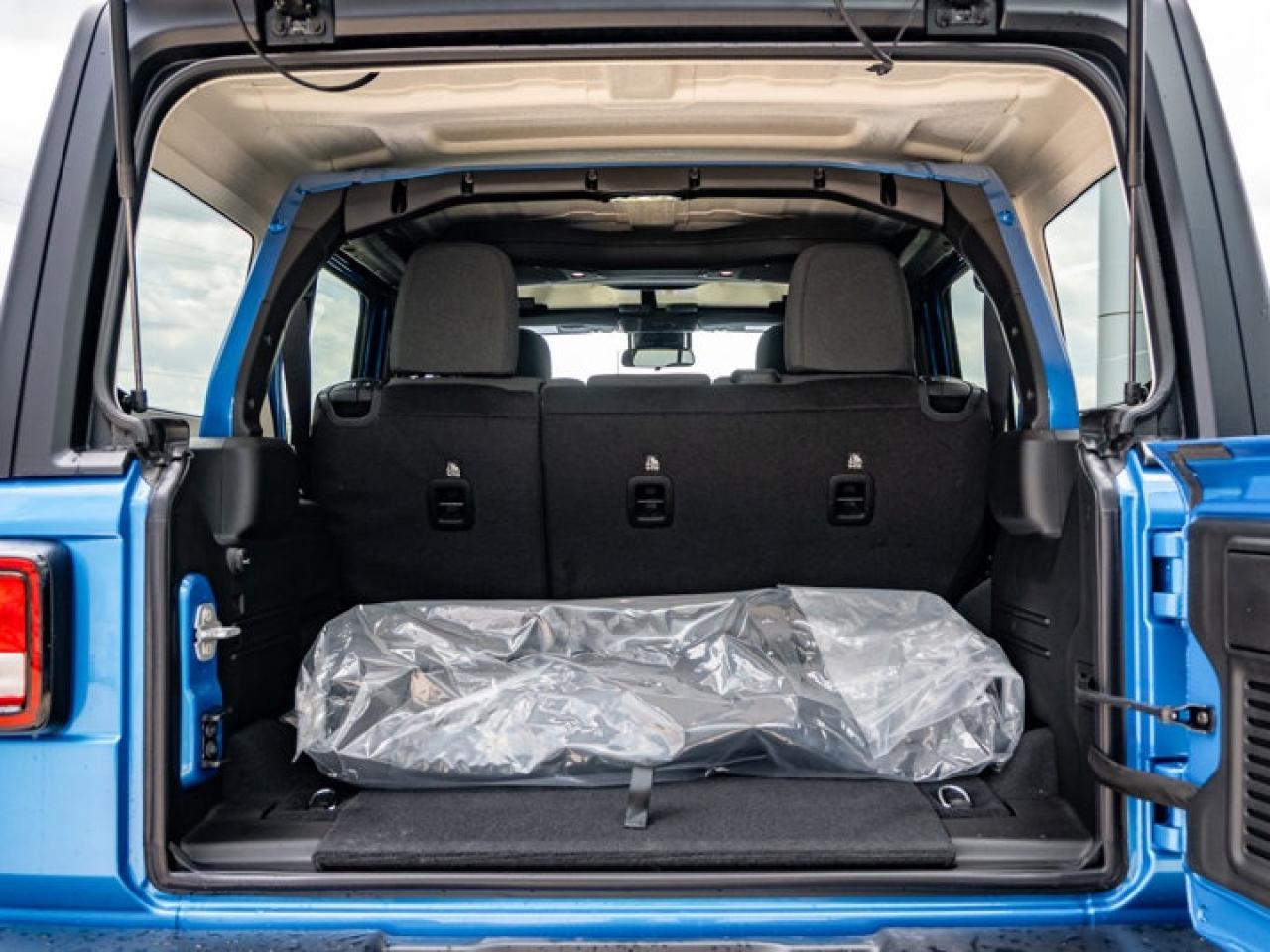 2025 Jeep Wrangler Willys Photo