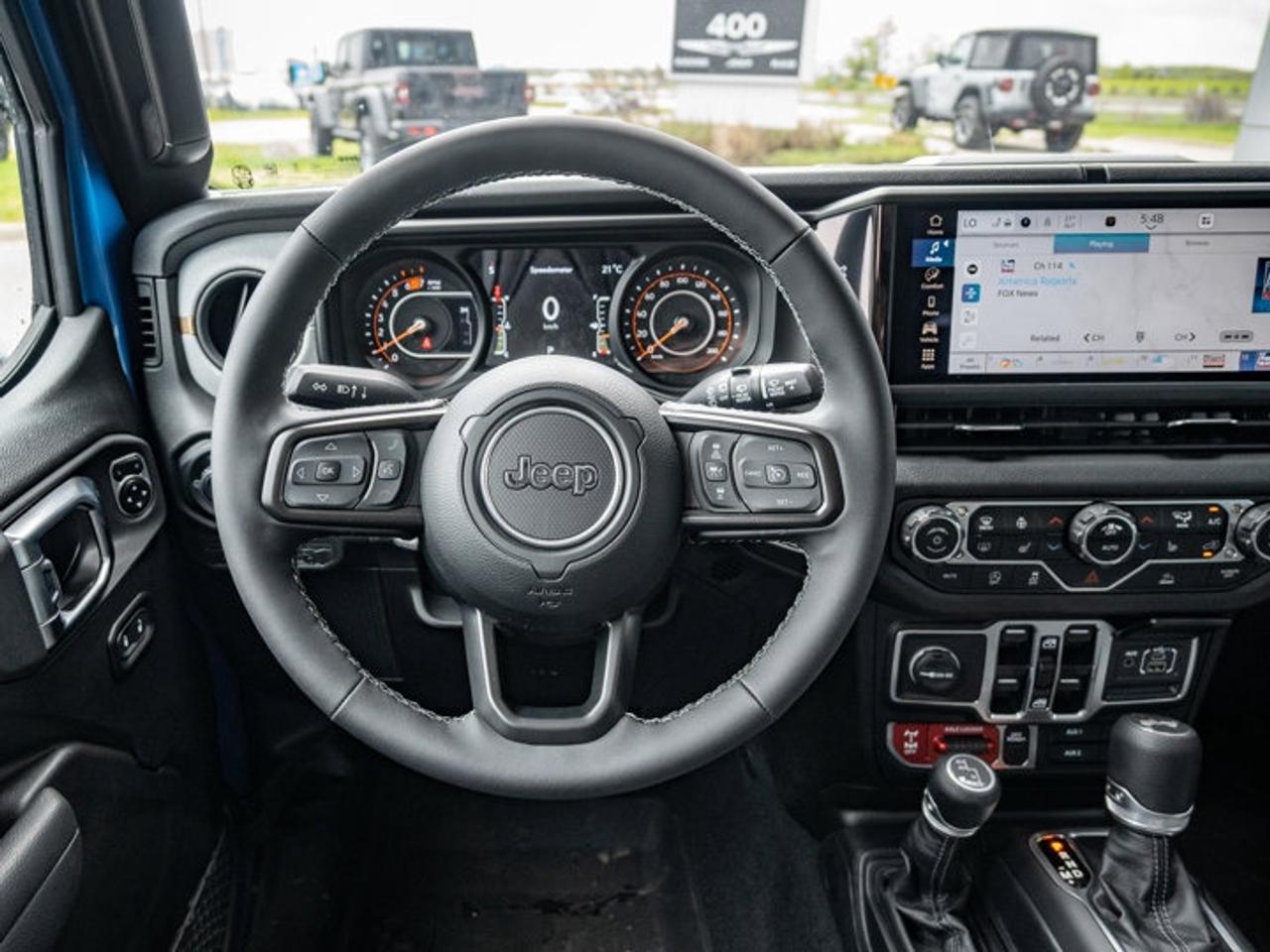 2025 Jeep Wrangler Willys Photo5