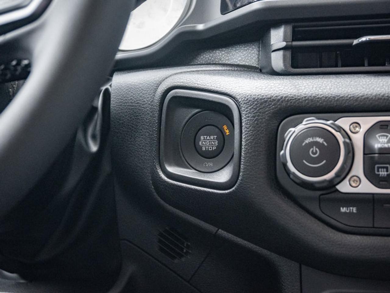 2025 Jeep Wrangler Willys Photo