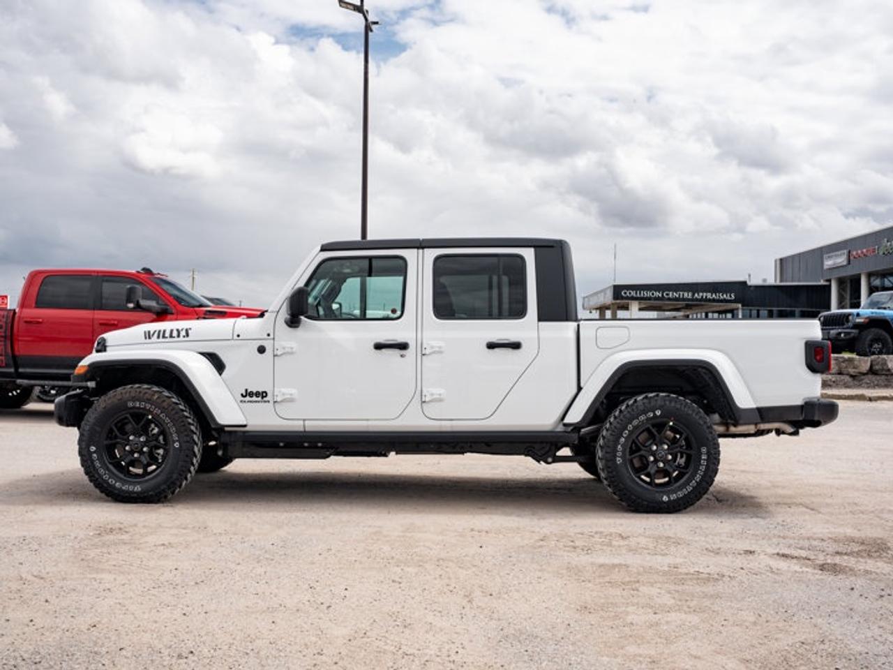 2026 Jeep Gladiator Willys Photo
