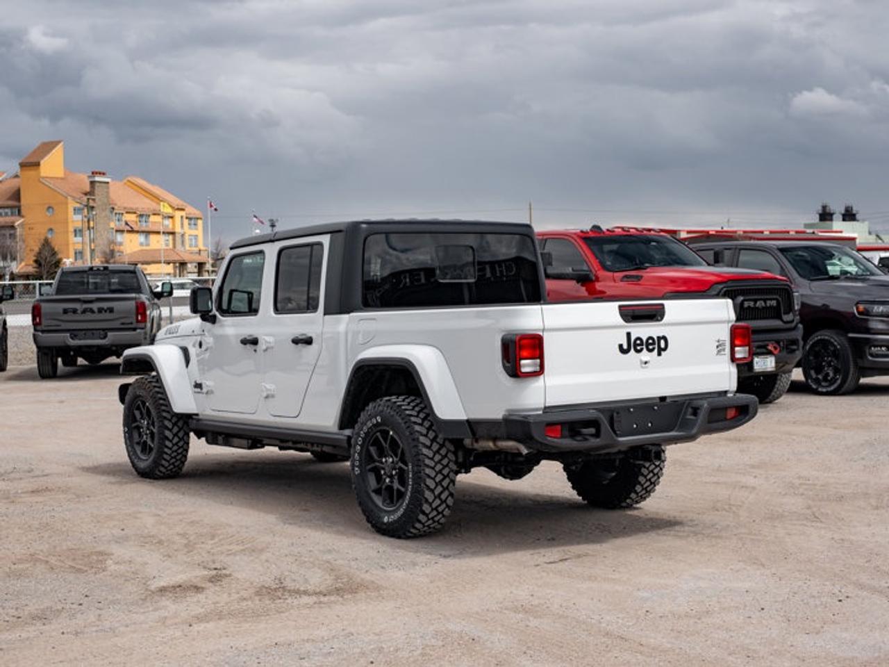 2026 Jeep Gladiator Willys Photo