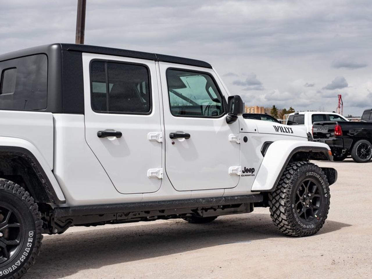 2026 Jeep Gladiator Willys Photo