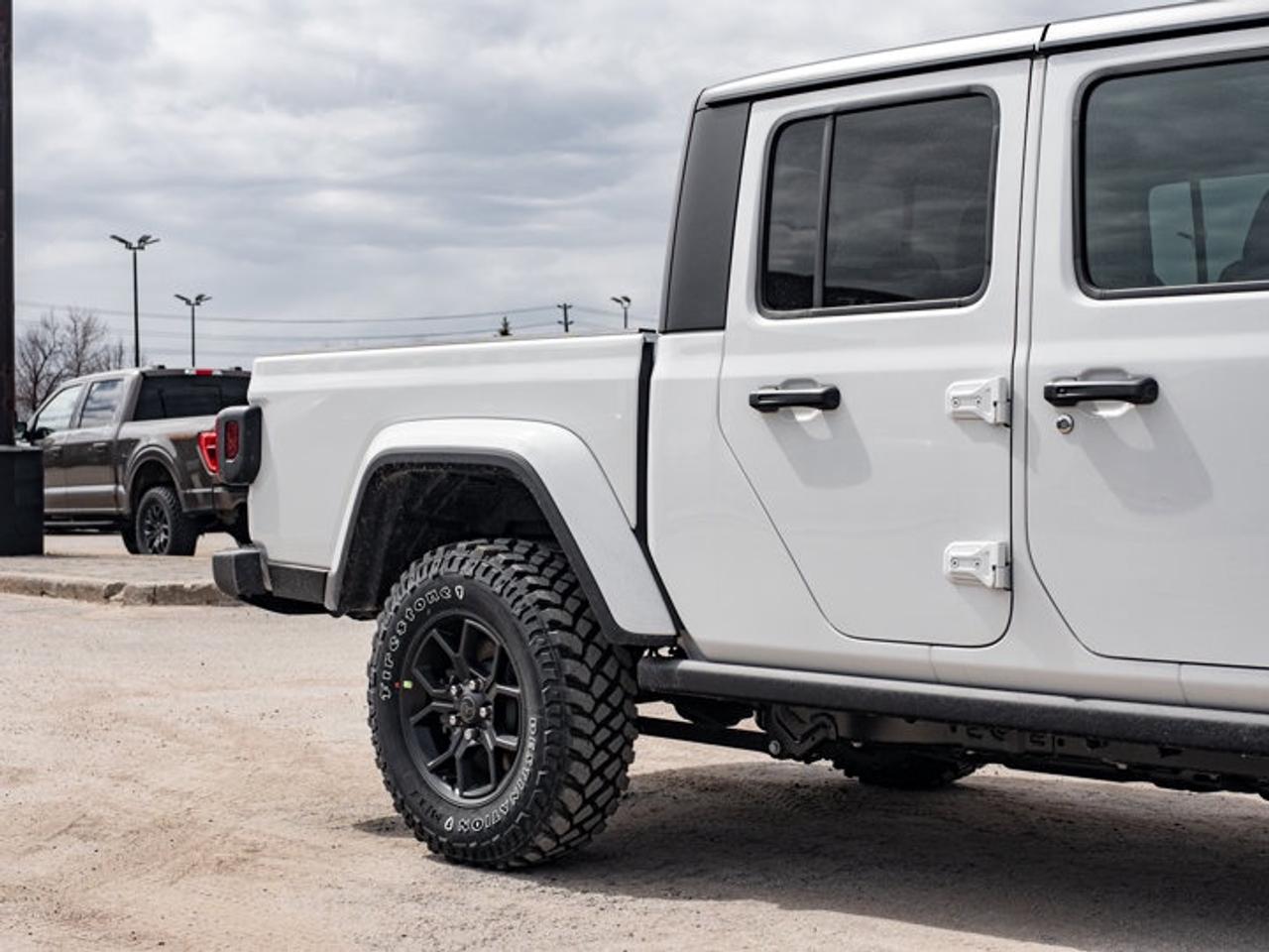 2026 Jeep Gladiator Willys Photo