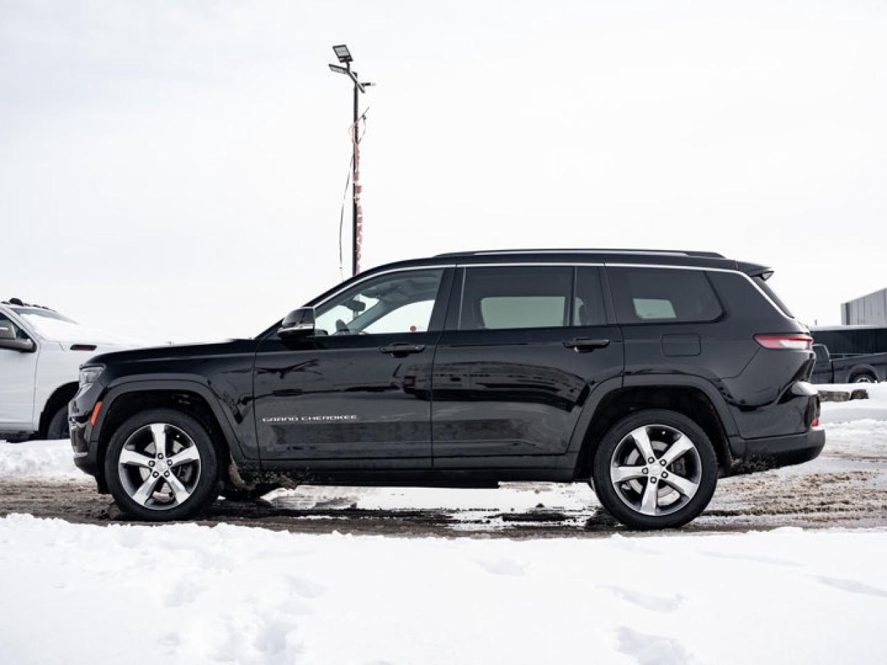 2021 Jeep Grand Cherokee L Limited Photo4
