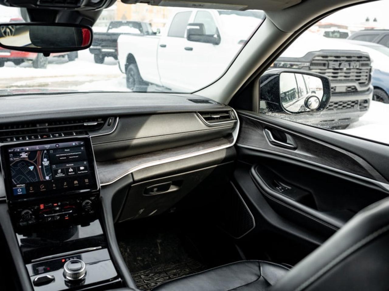 2021 Jeep Grand Cherokee L Limited Photo