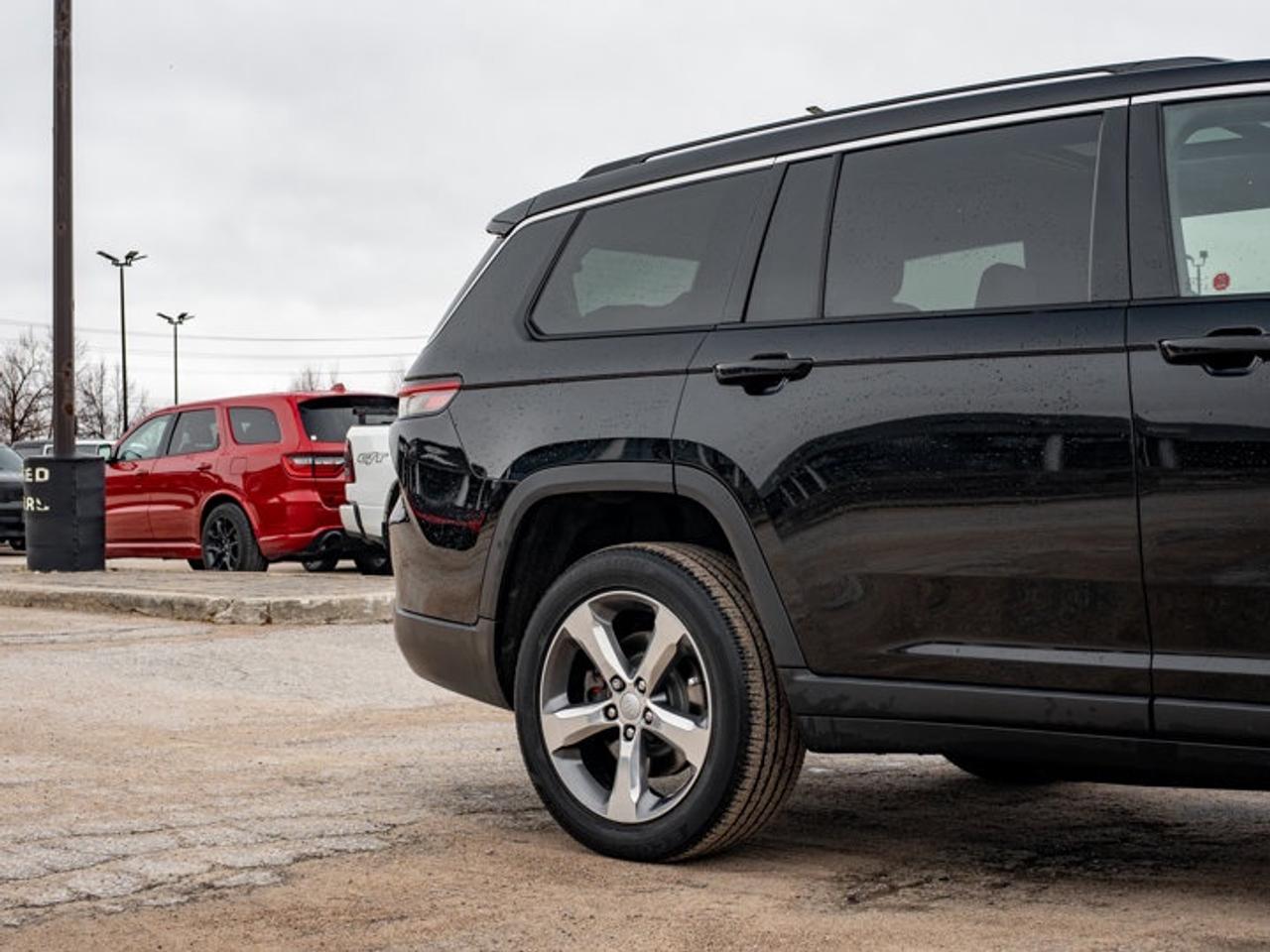2021 Jeep Grand Cherokee L Limited Photo