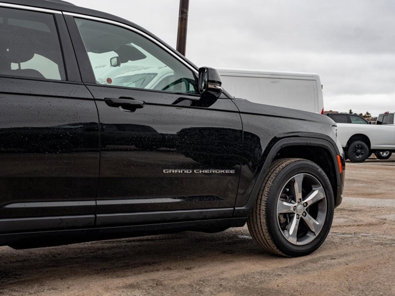 2021 Jeep Grand Cherokee L Limited Photo