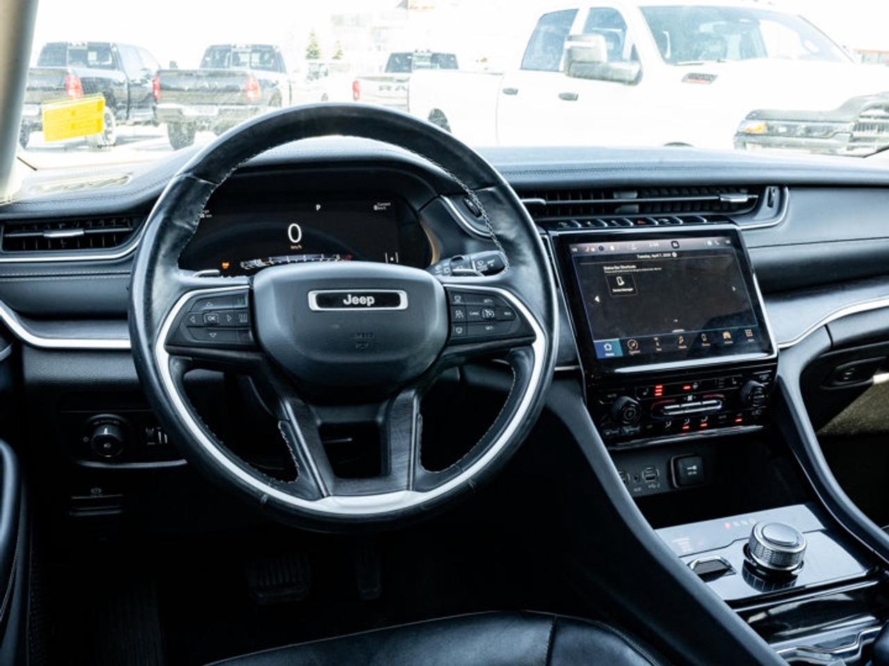 2021 Jeep Grand Cherokee L Limited Photo2