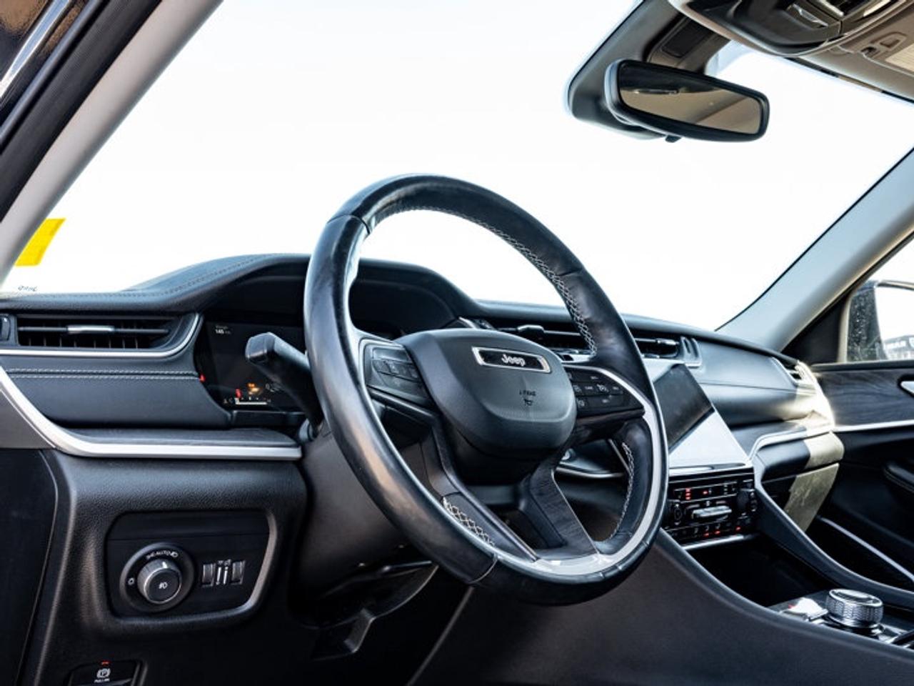 2021 Jeep Grand Cherokee L Limited Photo