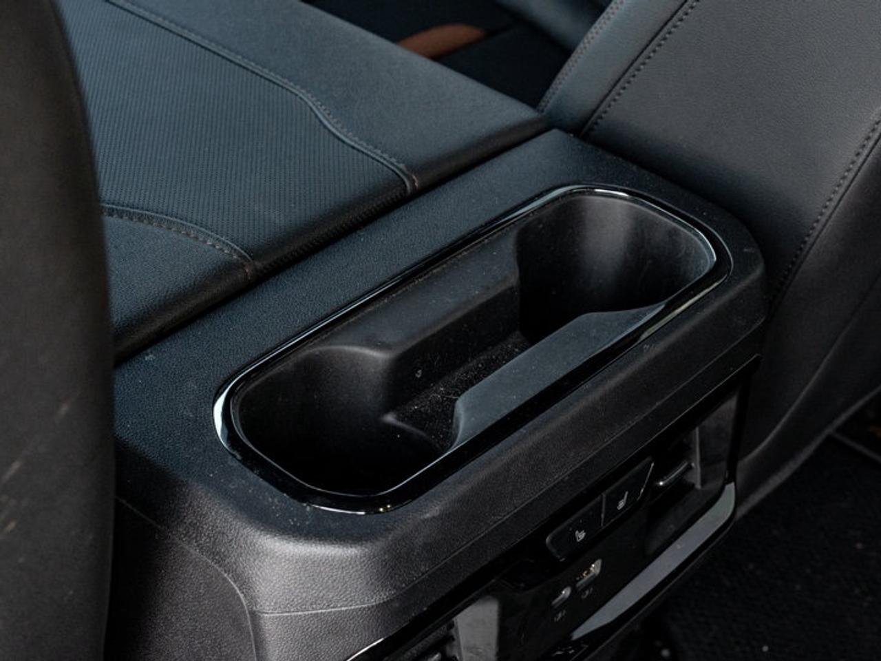 2025 GMC Sierra 1500 AT4 Photo