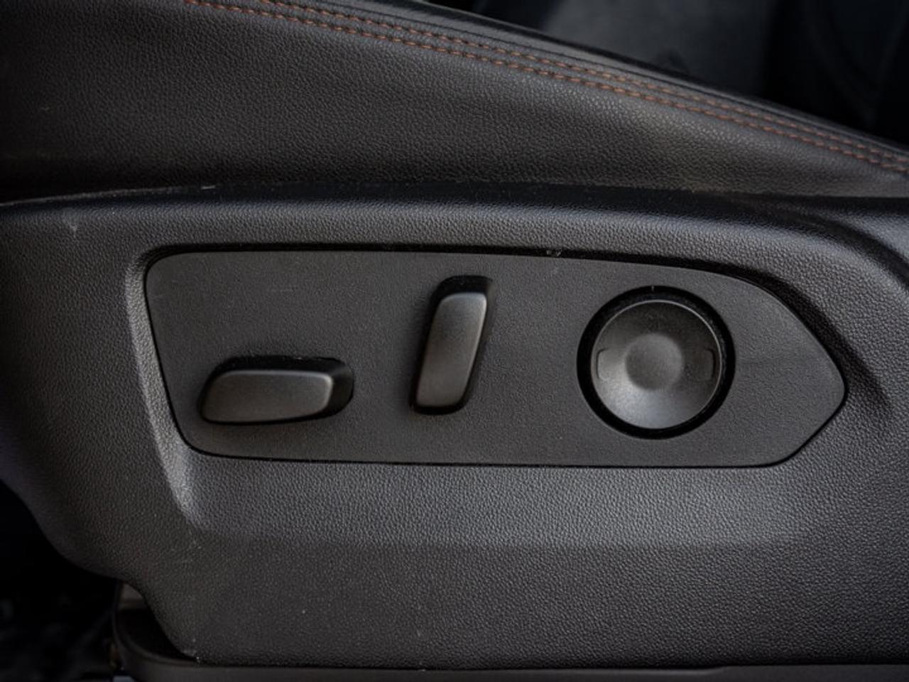 2025 GMC Sierra 1500 AT4 Photo