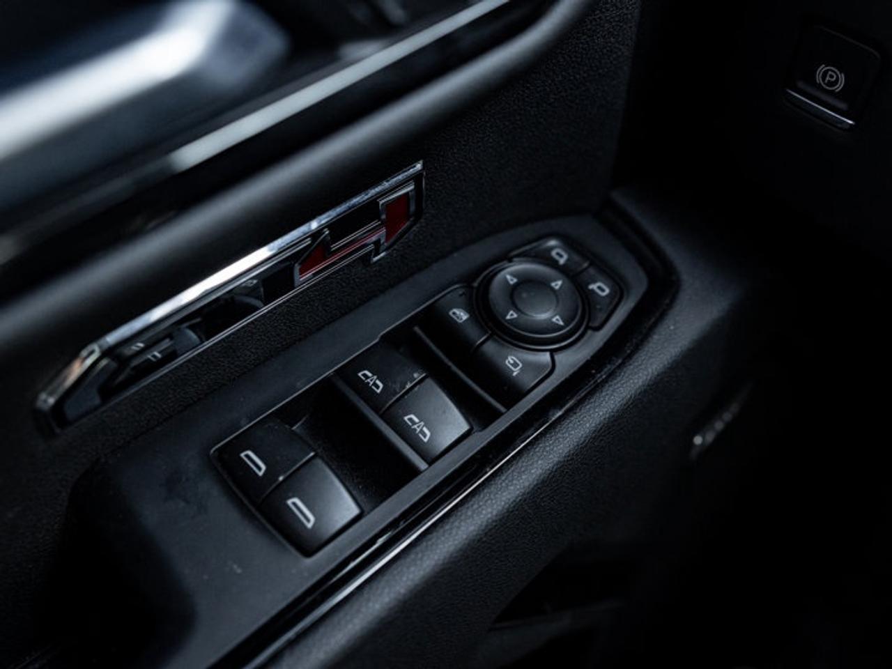 2025 GMC Sierra 1500 AT4 Photo