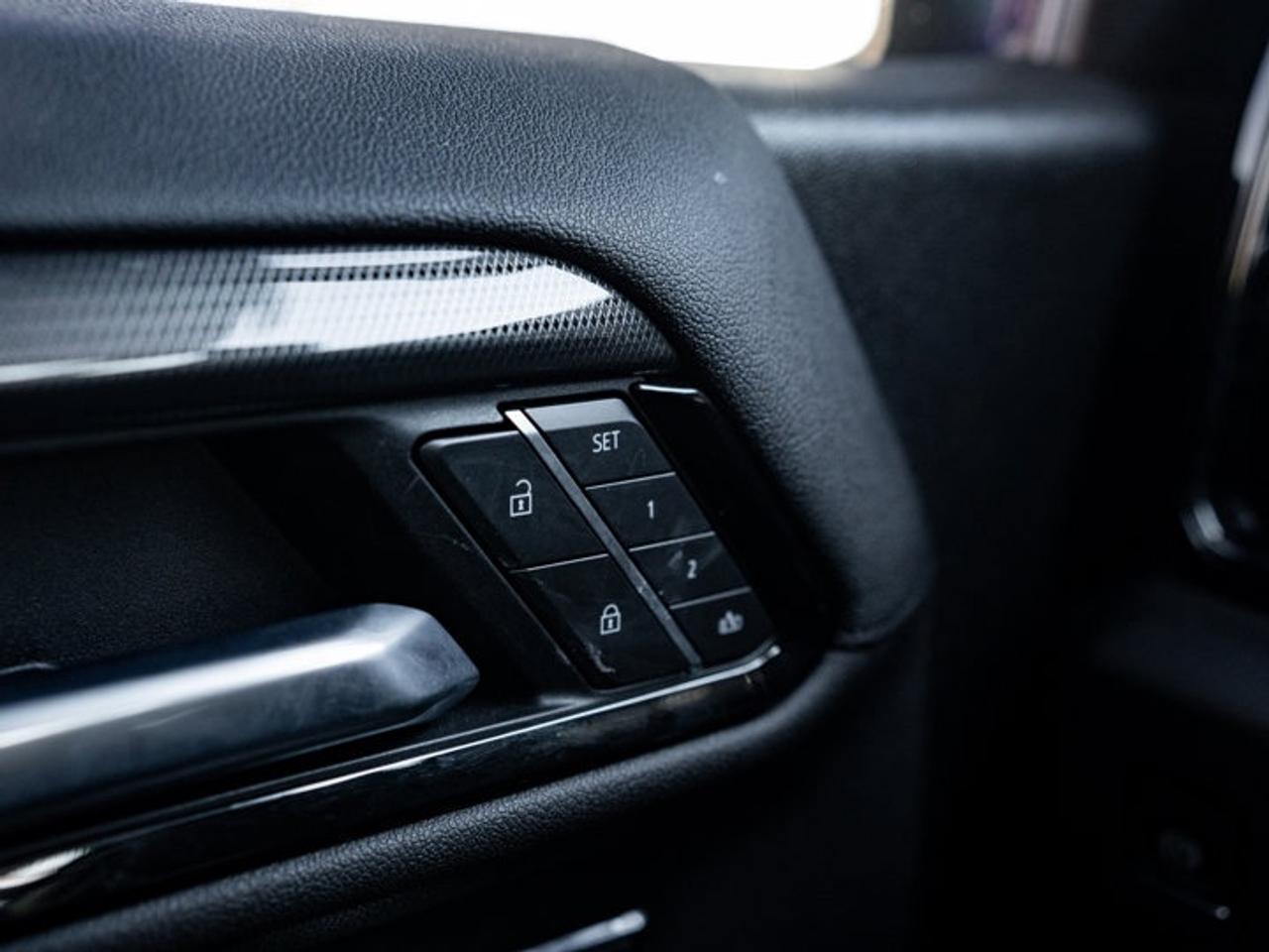 2025 GMC Sierra 1500 AT4 Photo