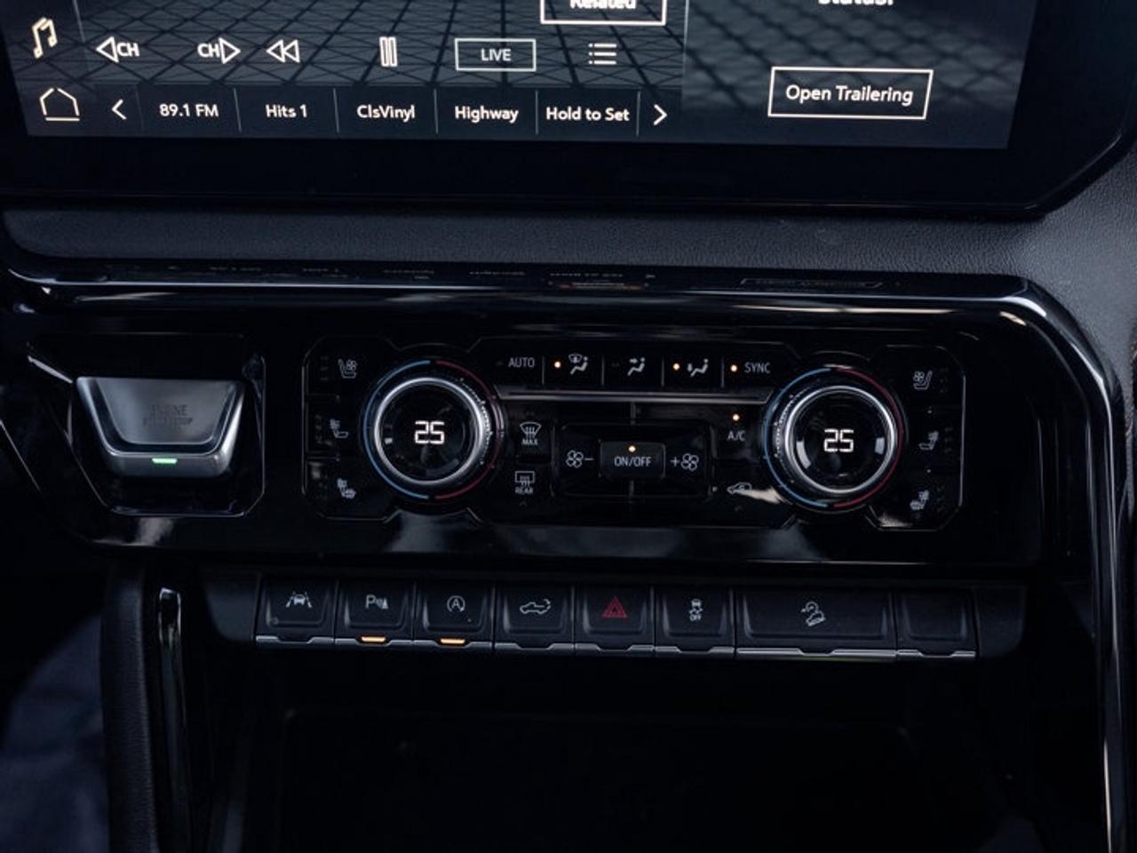 2025 GMC Sierra 1500 AT4 Photo