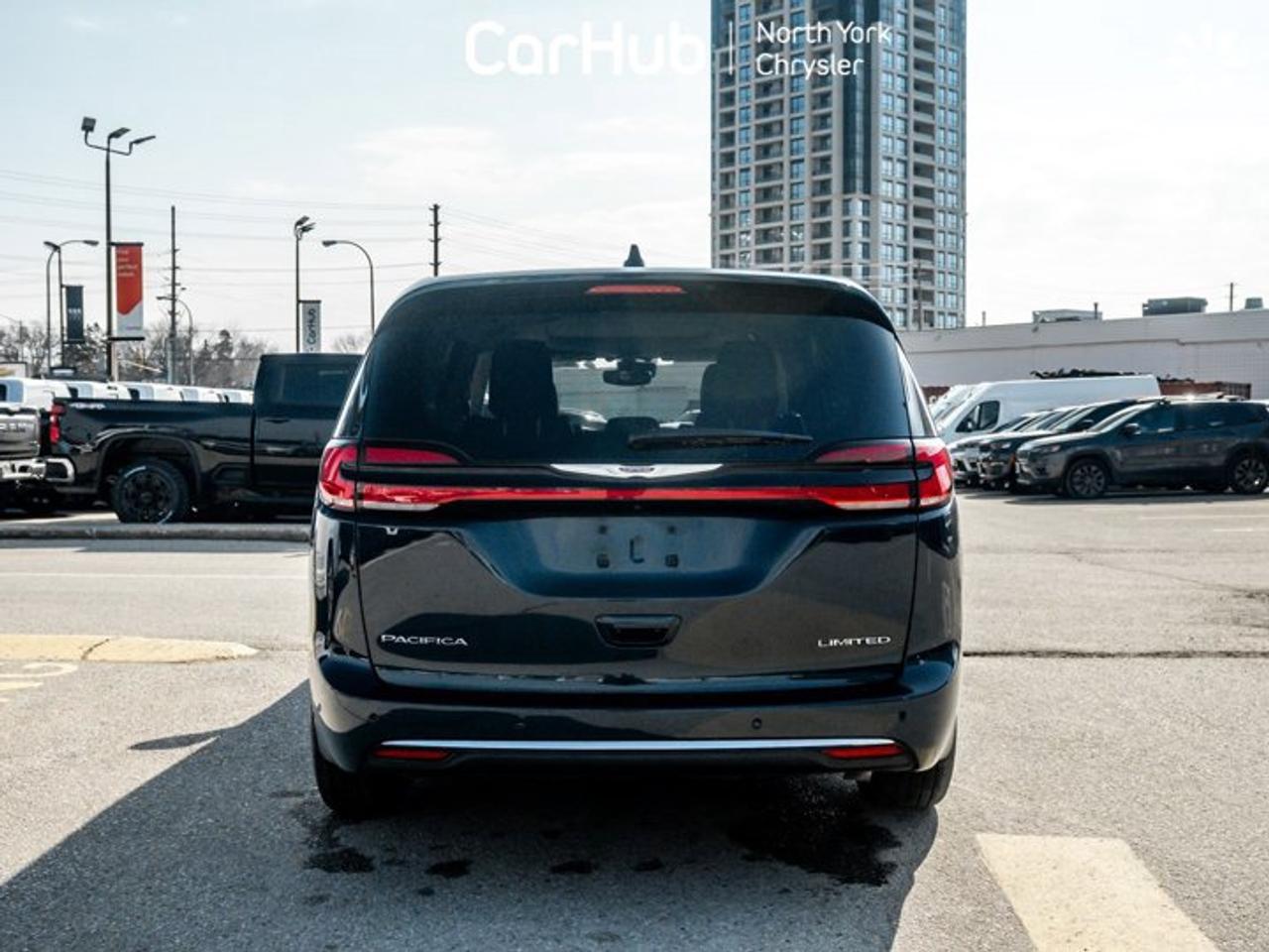 2024 Chrysler Pacifica Limited Panoroof Navi Remote Start Heated Vented Seats Photo