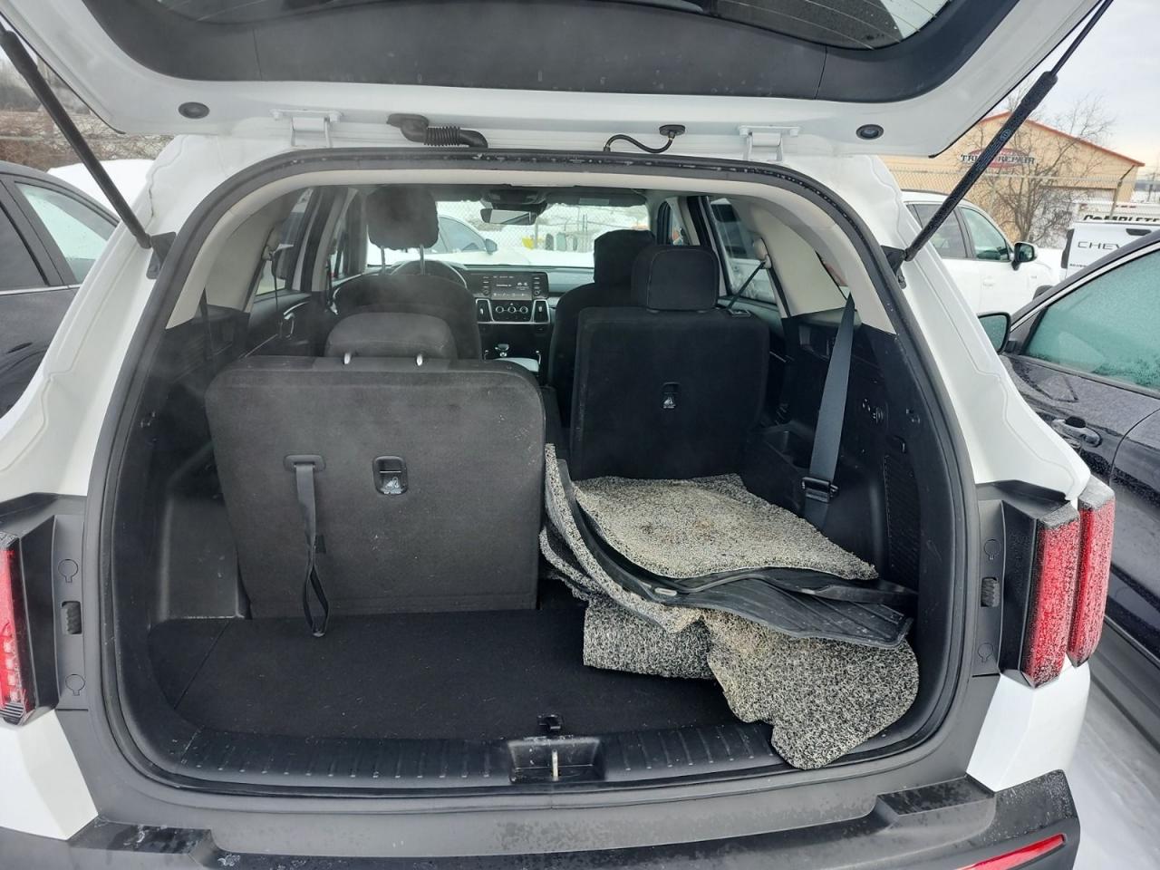 2021 Kia Sorento LX Premium , AWD,  7.pass Photo