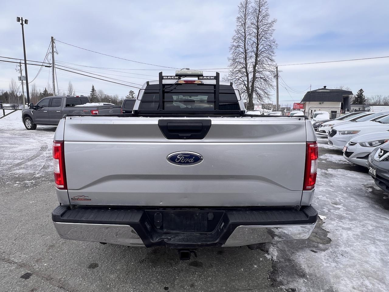 2018 Ford F-150 XLT Photo3
