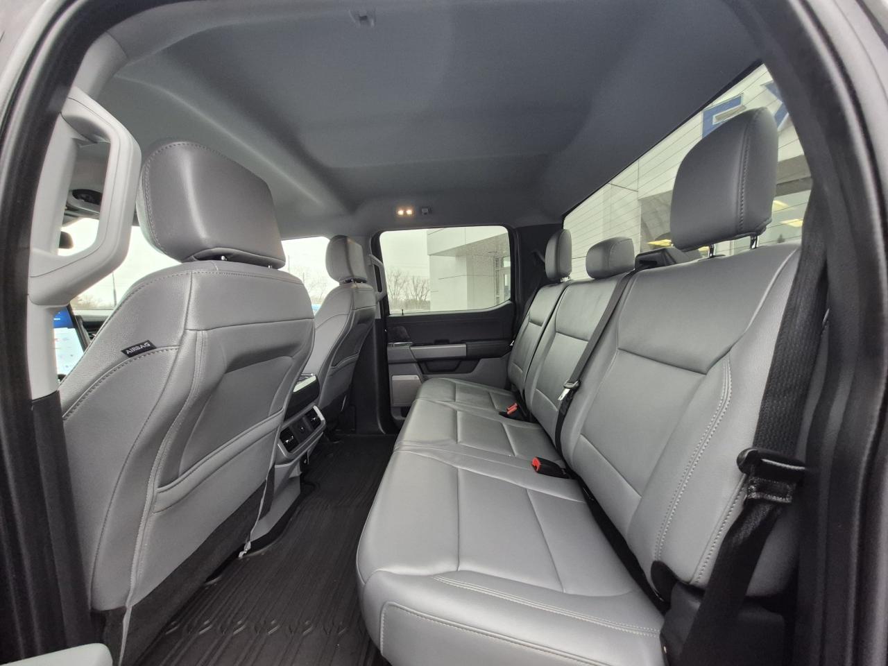 2025 Ford F-150 Lightning FLASH! EXTENDED RANGE! 20" RIMS, CLEAN CAR FAX! Photo