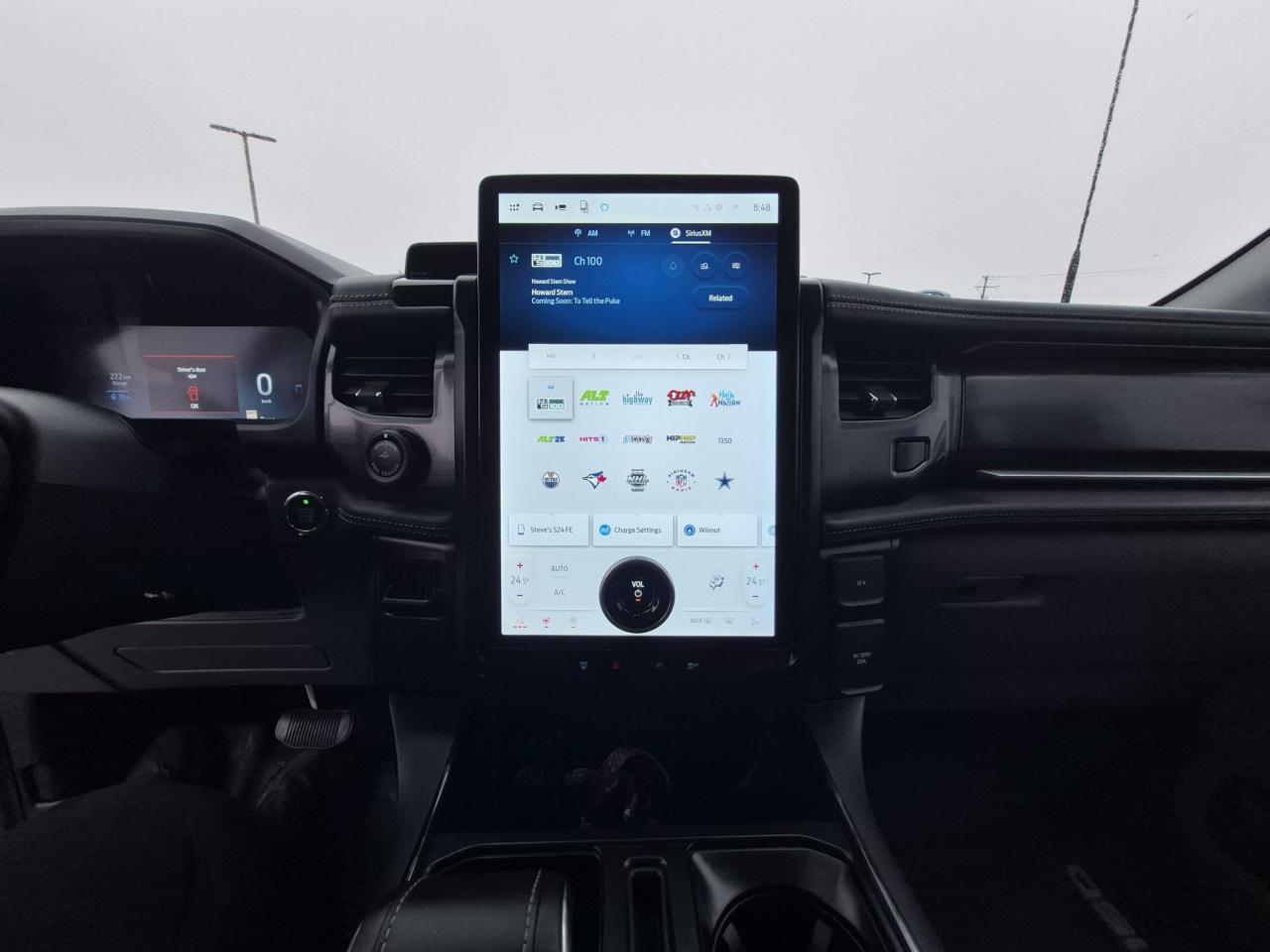 2025 Ford F-150 Lightning FLASH! EXTENDED RANGE! 20" RIMS, CLEAN CAR FAX! Photo