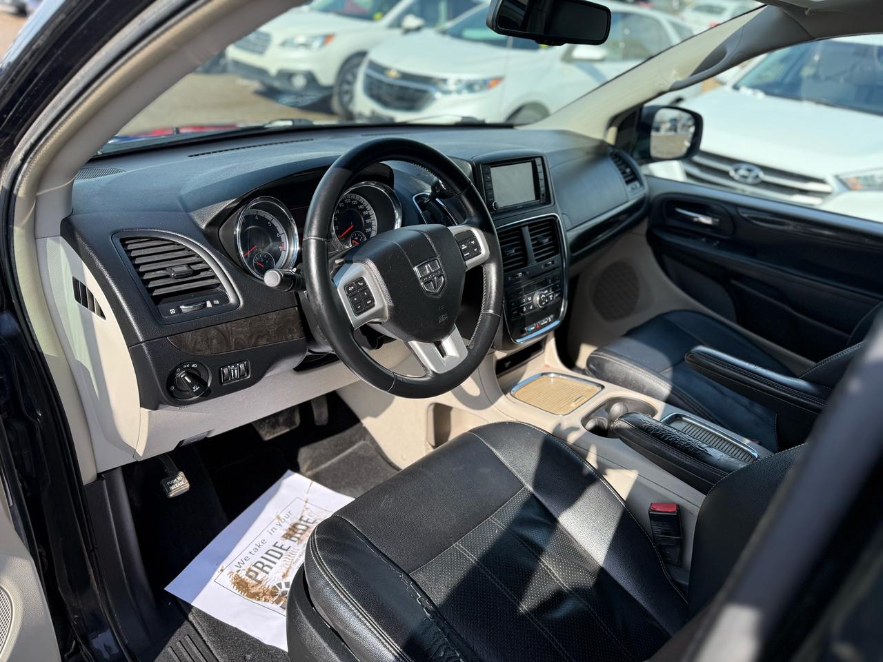 2016 Dodge Grand Caravan Crew Plus ** leather *** DVD Photo