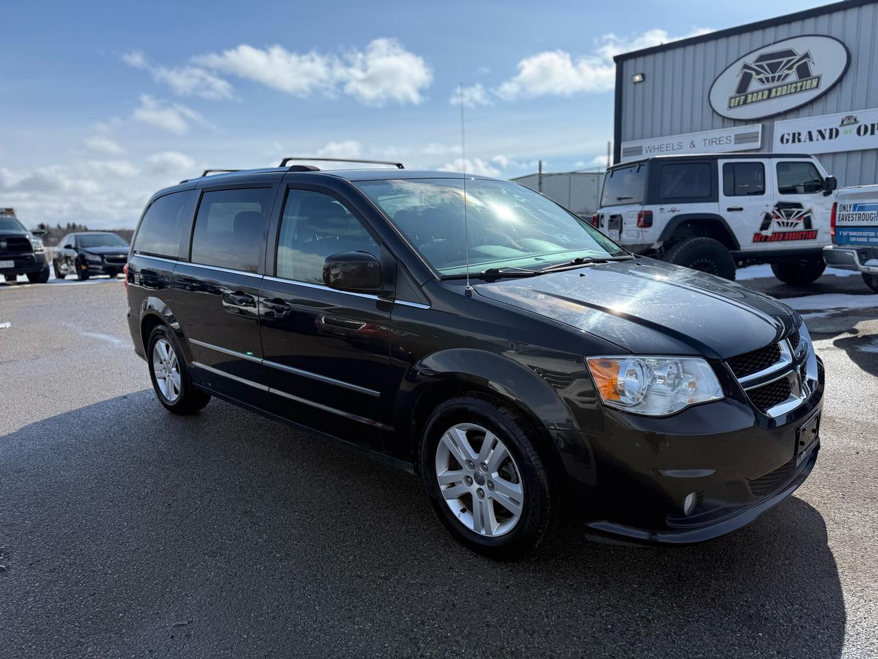 2016 Dodge Grand Caravan Crew Plus ** leather *** DVD Photo