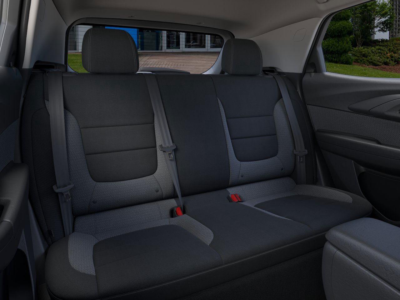 2026 Chevrolet TrailBlazer LT  - $244 B/W Photo