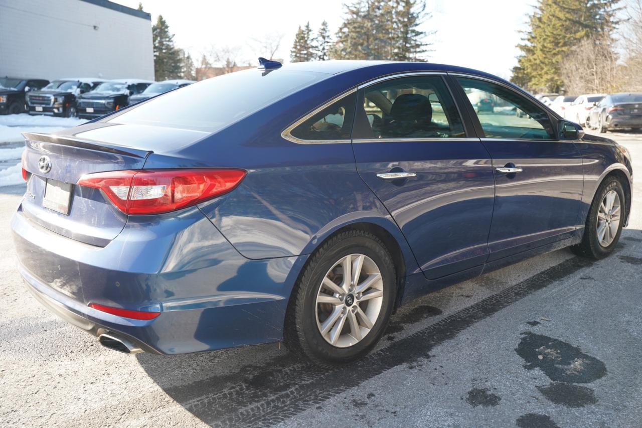 2017 Hyundai Elantra SE 6AT Photo